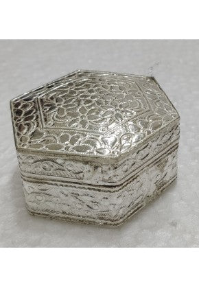 Silver coloured dabbis (multiple shapes)