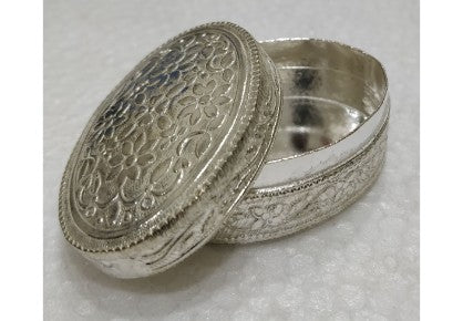 Silver coloured dabbis (multiple shapes)