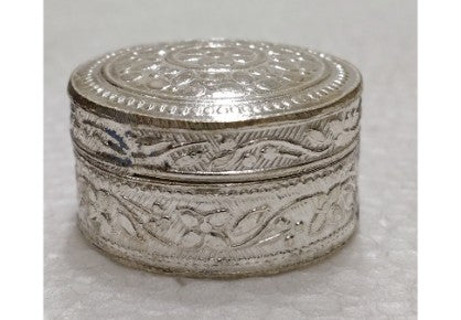 Silver coloured dabbis (multiple shapes)